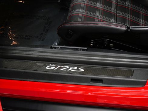 Used 2018 Porsche 911 GT2 RS w/ Weissach Package image 29