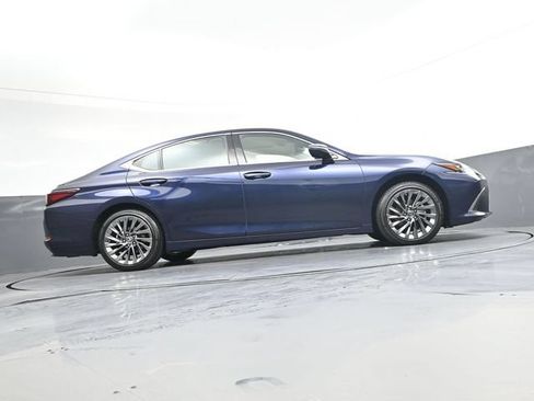 Used 2025 Lexus ES 350 Ultra Luxury FWD image 31