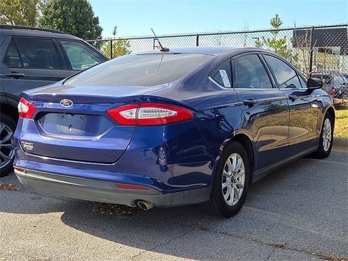Used 2016 Ford Fusion S image 3