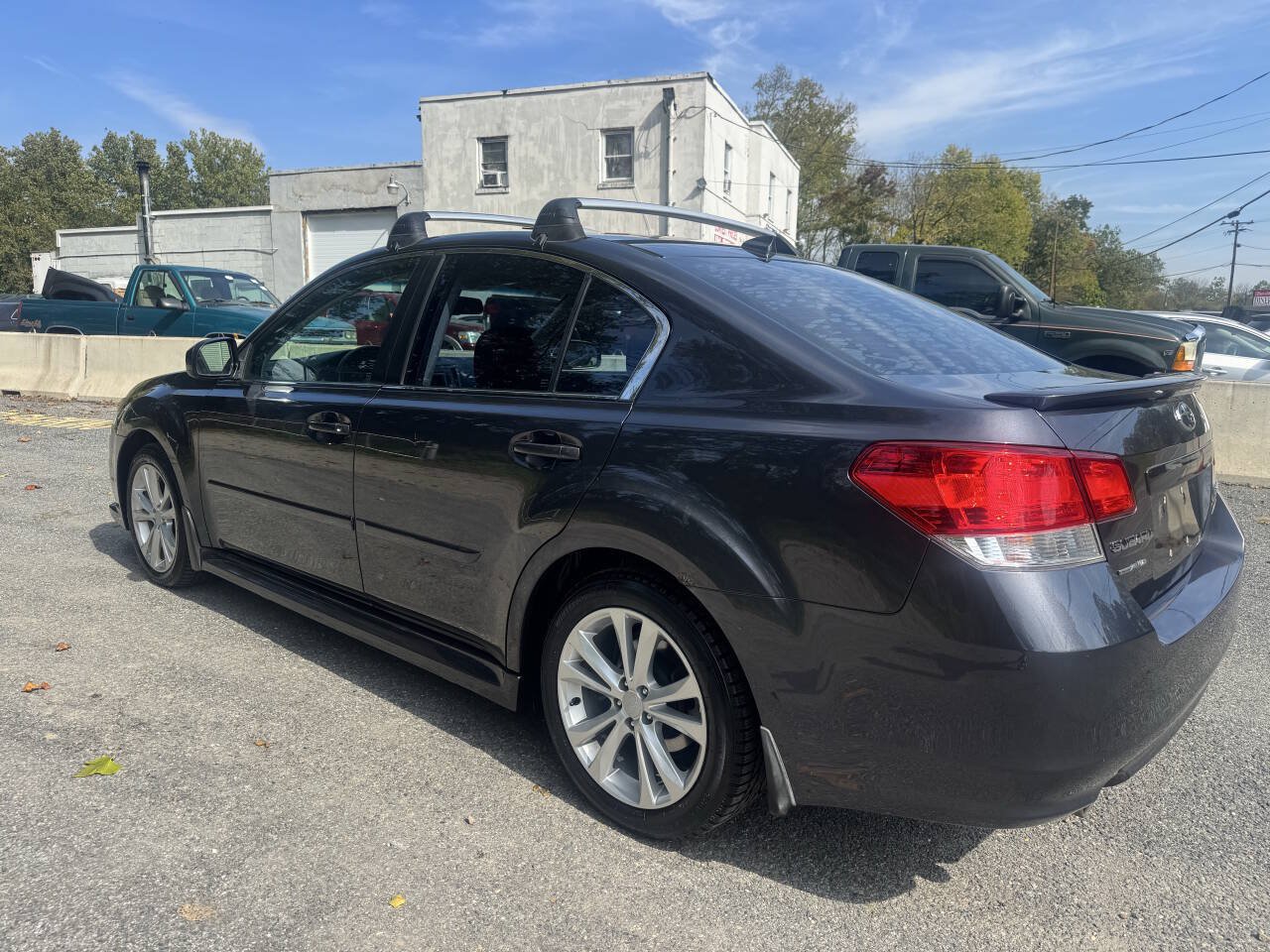 Used 2013 Subaru Legacy 2.5i Premium AWD/4WD image 11