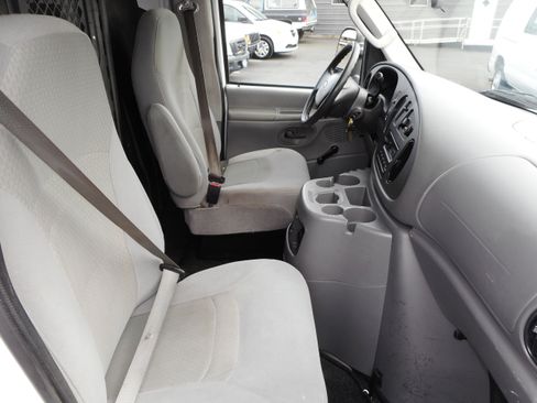 Used 2008 Ford E-350 and Econoline 350 Super Duty image 24