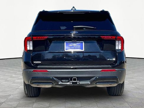 Certified 2025 Ford Explorer ST-Line w/ ST-Line Street Pack image 4