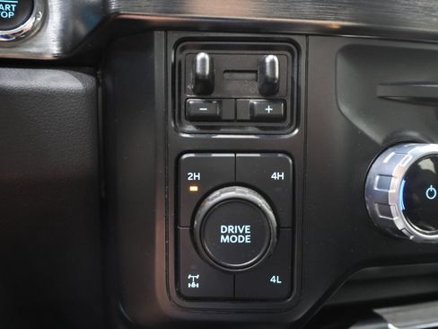 Used 2023 Ford F350 Lariat w/ FX4 Off-Road Package AWD/4WD image 44