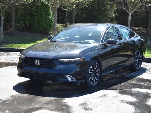 New 2026 Honda Accord Touring image 3
