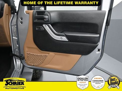 Used 2016 Jeep Wrangler Rubicon w/ Power Convenience Group image 43