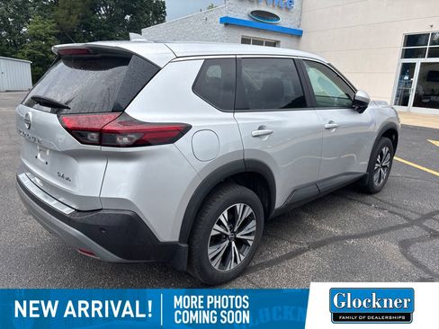 Used 2023 Nissan Rogue SV AWD/4WD image 4
