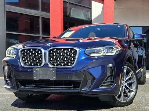 Used 2022 BMW X4 xDrive30i w/ Premium Package Essential image 1