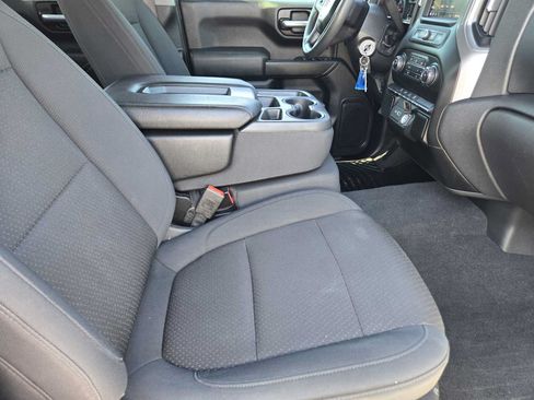 Used 2021 Chevrolet Silverado 1500 Custom Trail Boss AWD/4WD image 15