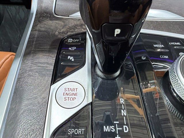 Used 2022 BMW X5 xDrive40i w/ Premium Package AWD/4WD image 38