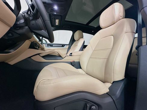 New 2026 Porsche Cayenne E-Hybrid image 5
