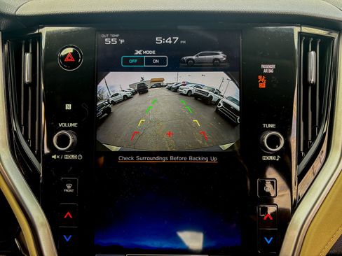 Used 2023 Subaru Outback Premium image 32