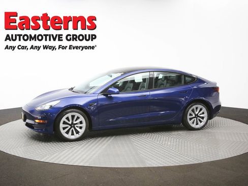 Used 2022 Tesla Model 3 Standard Range image 56