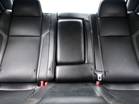 Used 2015 Dodge Challenger SXT Plus w/ Driver Convenience Group image 15