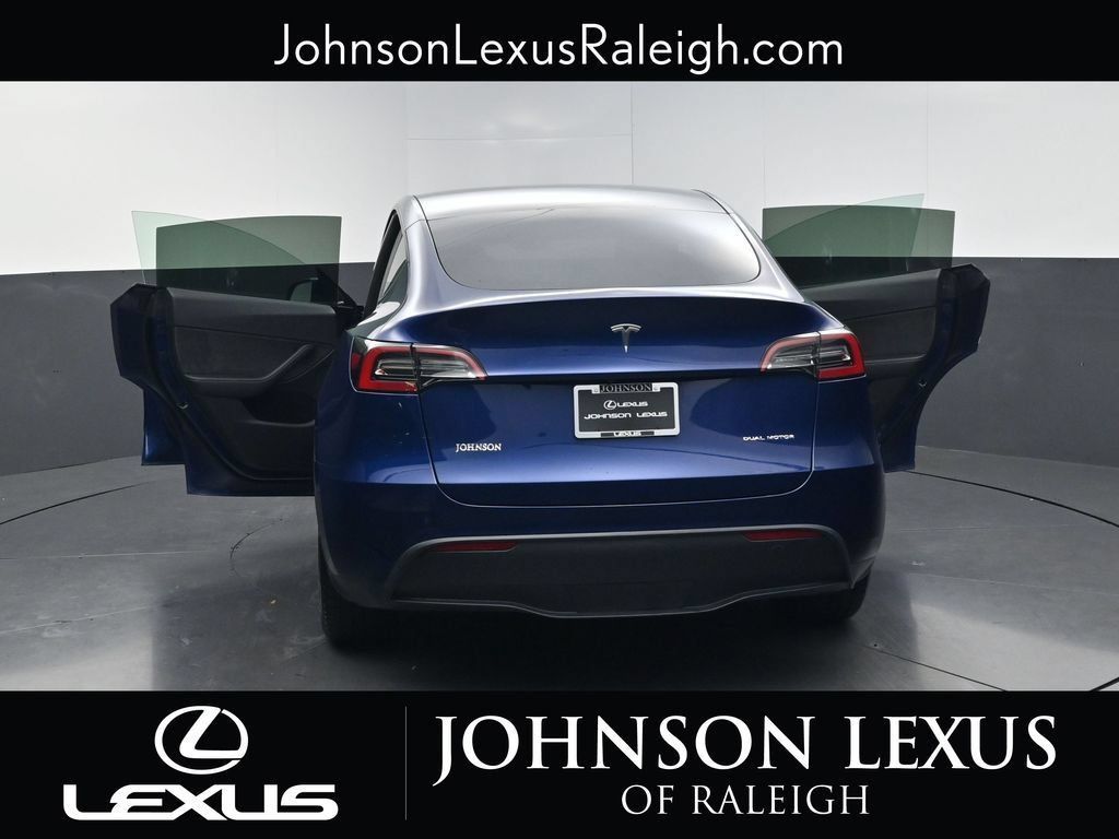 Used 2023 Tesla Model Y Long Range AWD/4WD image 25