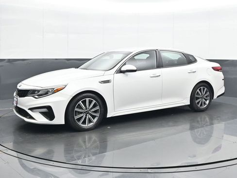 Used 2020 Kia Optima EX image 2