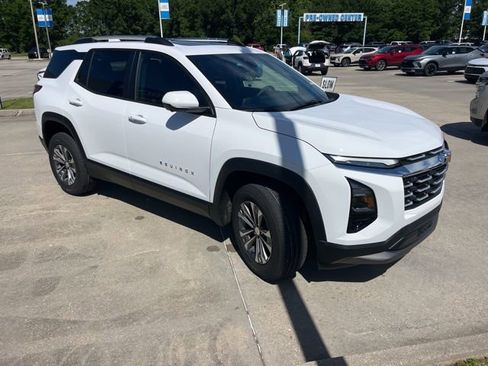New 2026 Chevrolet Equinox LT w/ Convenience Package II FWD image 10