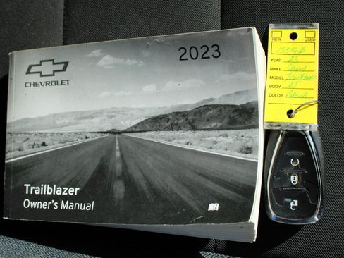 Used 2023 Chevrolet TrailBlazer LT FWD image 49