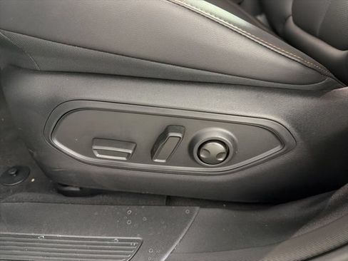 New 2026 Jeep Cherokee Limited AWD/4WD image 17