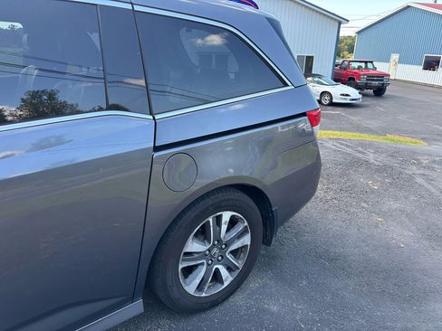 Used 2014 Honda Odyssey Touring image 12