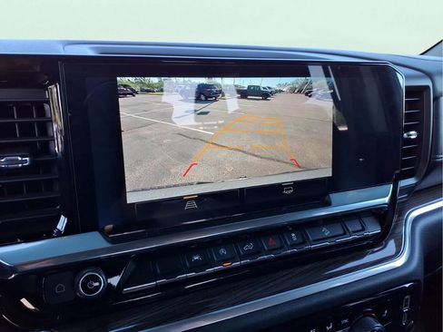 Used 2024 Chevrolet Silverado 1500 RST w/ Z71 Off-Road Package image 23