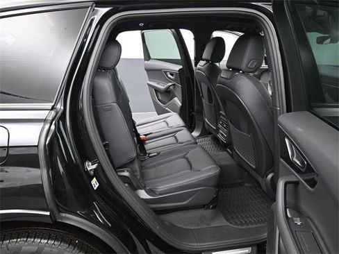 New 2026 Audi Q7 2.0T Premium image 13