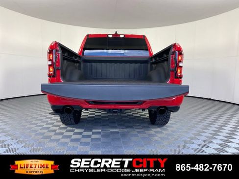 Used 2025 RAM 1500 Big Horn AWD/4WD image 32