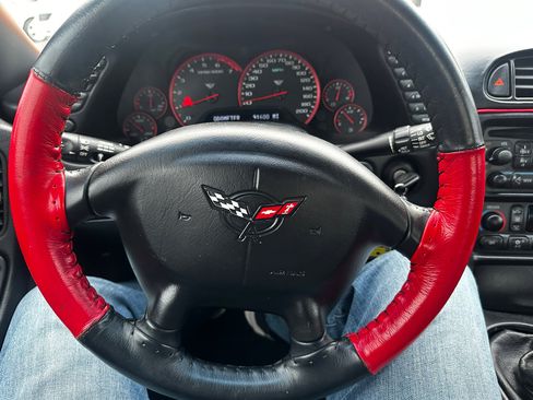 Used 1999 Chevrolet Corvette Coupe w/ Memory Pkg image 12