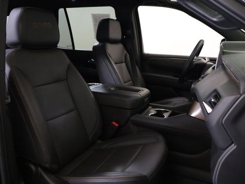 Used 2023 Chevrolet Tahoe High Country AWD/4WD image 19