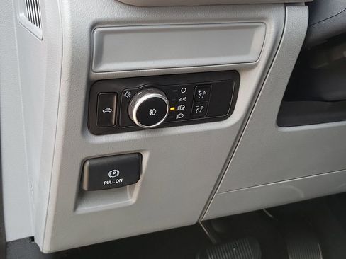 Used 2023 Ford F150 XLT image 17