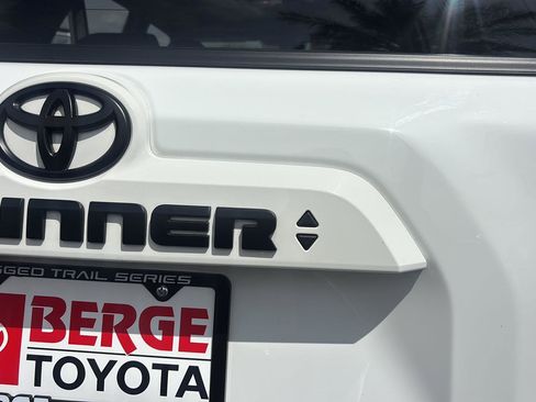 Used 2023 Toyota 4Runner SR5 Premium w/ Moonroof Package image 22