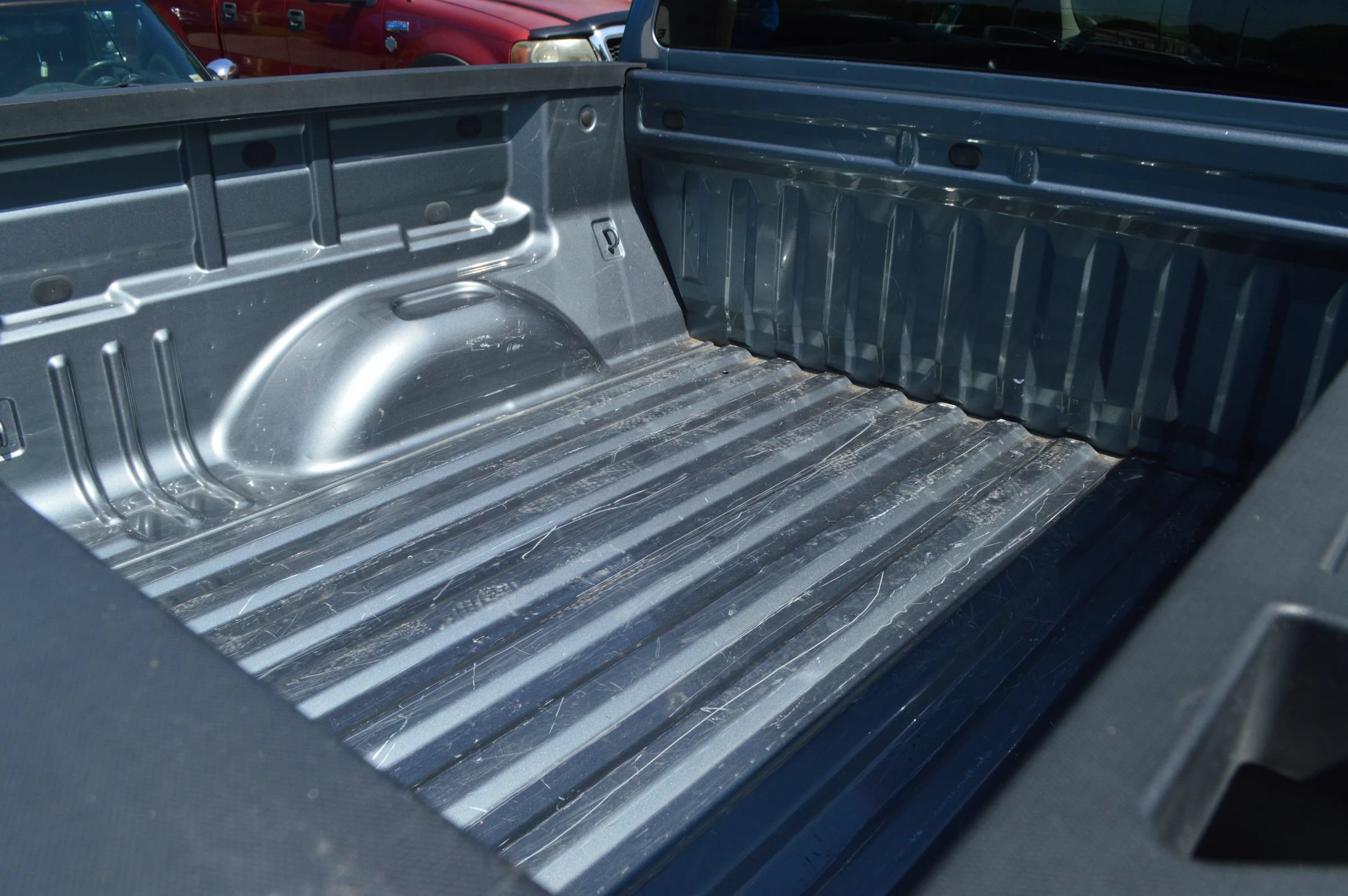 Used 2018 GMC Canyon SLE RWD image 10