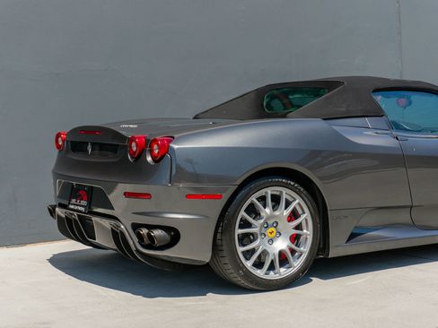 Used 2005 Ferrari F430 Spider RWD image 33