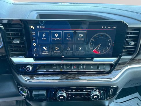 Used 2023 GMC Sierra 1500 Elevation w/ X31 Off-Road Package AWD/4WD image 17