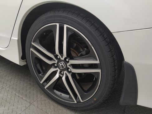 Used 2017 Honda Accord Sport Special Edition image 31