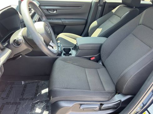 Used 2025 Honda CR-V LX image 14