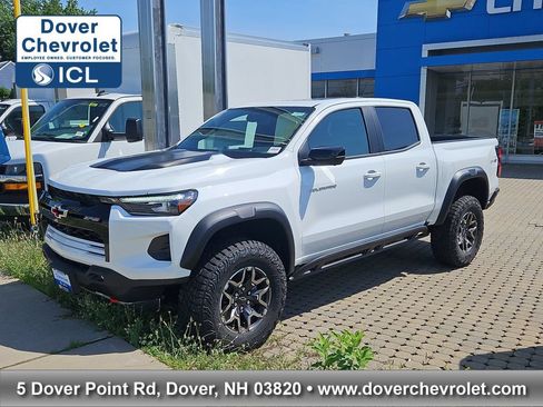 New 2026 Chevrolet Colorado ZR2 w/ Technology Package AWD/4WD image 1