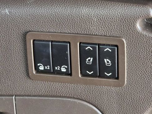 Used 2016 GMC Yukon XL Denali w/ Open Road Package RWD image 14