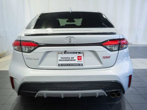 Used 2021 Toyota Corolla XSE FWD image 5