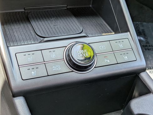 Used 2025 Hyundai Kona Limited FWD image 30