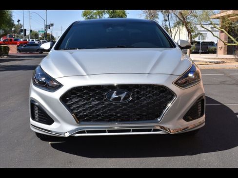 Used 2019 Hyundai Sonata Limited image 8