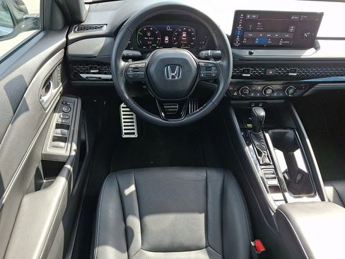 Used 2025 Honda Accord Sport image 11