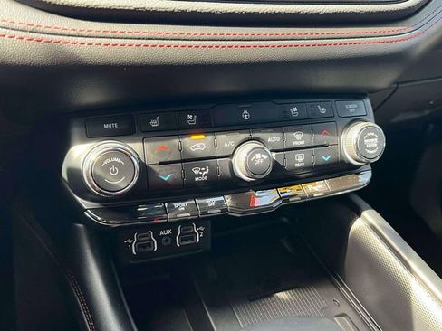Used 2023 Dodge Durango R/T AWD/4WD image 11