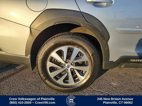Used 2023 Subaru Outback Premium image 20