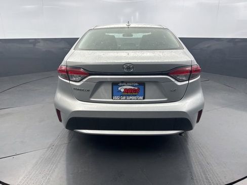 Used 2022 Toyota Corolla LE image 6