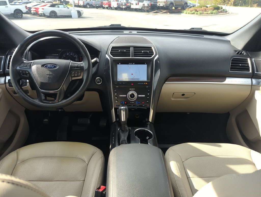 Used 2019 Ford Explorer Limited w/ Ford Safe & Smart Package AWD/4WD image 24