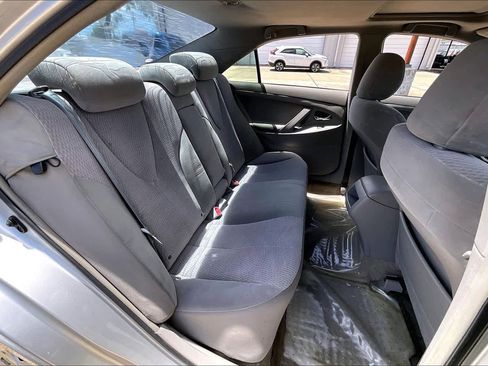 Used 2010 Toyota Camry LE image 20