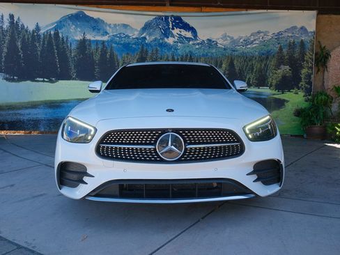 Used 2021 Mercedes-Benz E 350 Sedan image 2