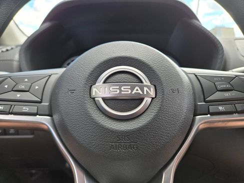 Used 2024 Nissan Sentra SV FWD image 22