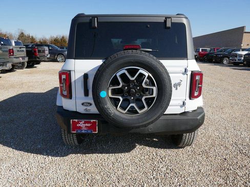 New 2026 Ford Bronco Outer Banks image 5