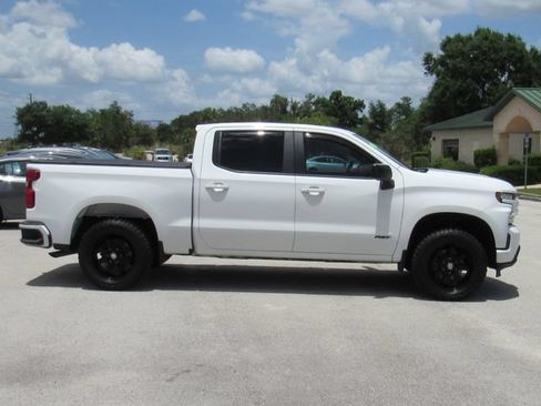 Used 2020 Chevrolet Silverado 1500 RST w/ Convenience Package AWD/4WD image 3